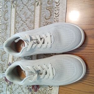 EUC STQ Women's Sz 9 Fashion Sneakers. Breathable Knit Walking Shoes